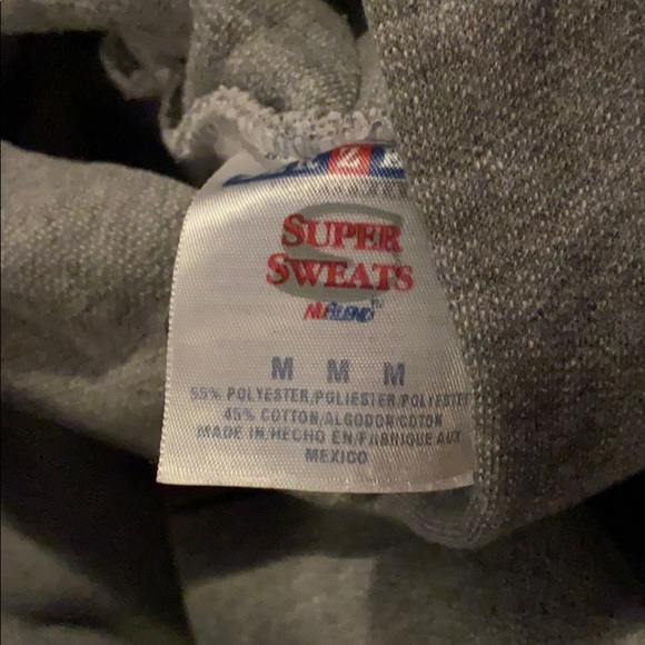 Bulldog hoodie - Picture 2 of 2